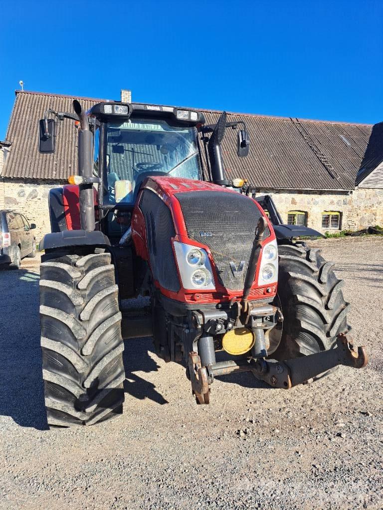 Valtra T 163 EV Traktoren