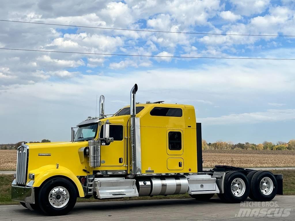 Kenworth W 900 Sattelzugmaschinen