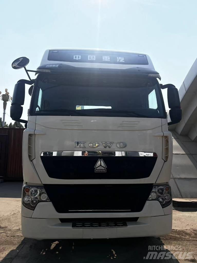 Sinotruk T7H Sattelzugmaschinen