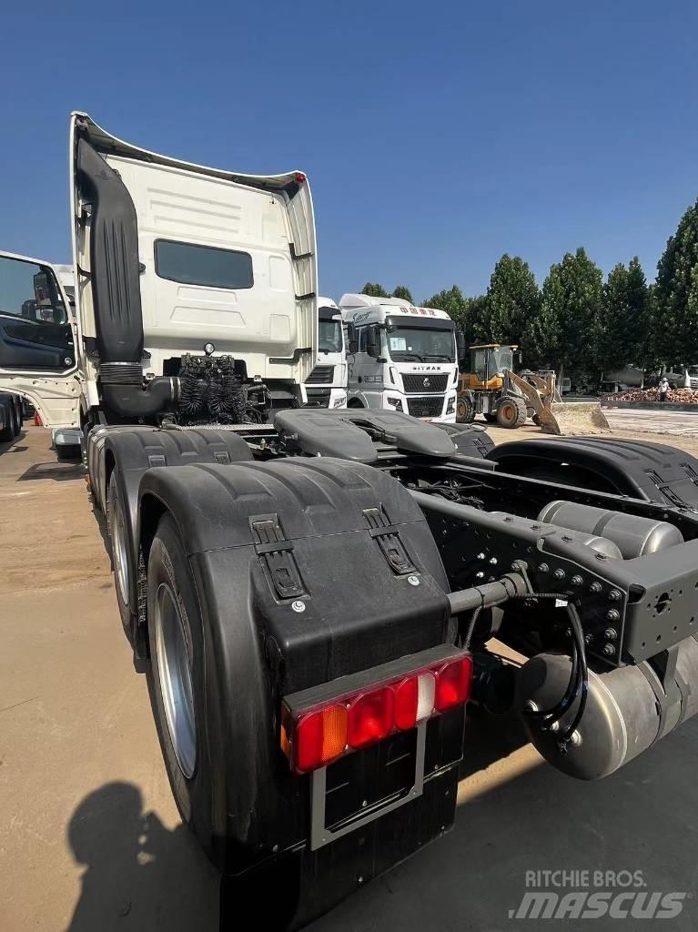 Sinotruk T7H Sattelzugmaschinen