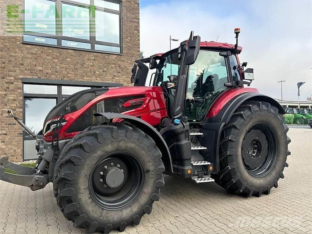 Valtra q265 Traktoren