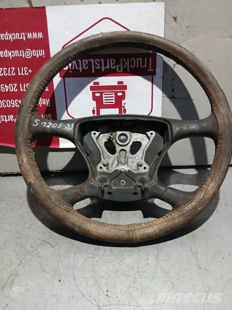 Scania P 94   1487519 Kabinen