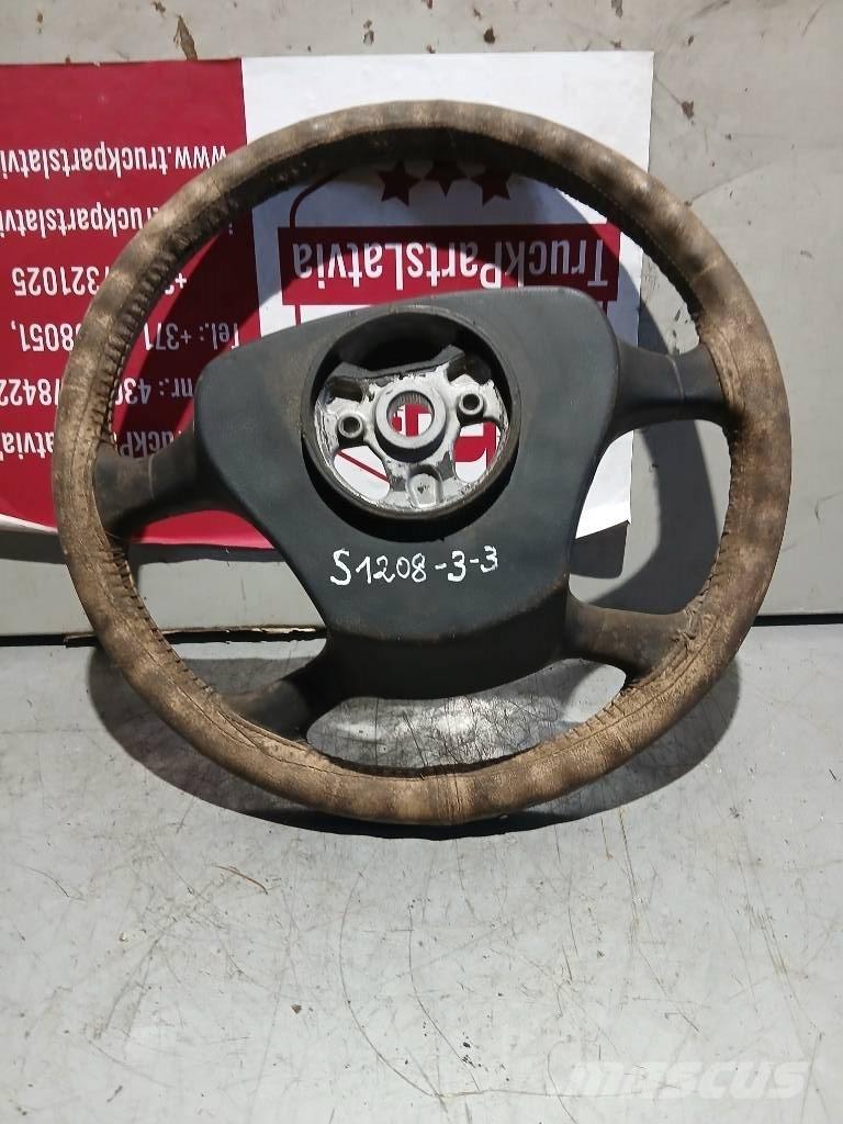 Scania P 94   1487519 Kabinen