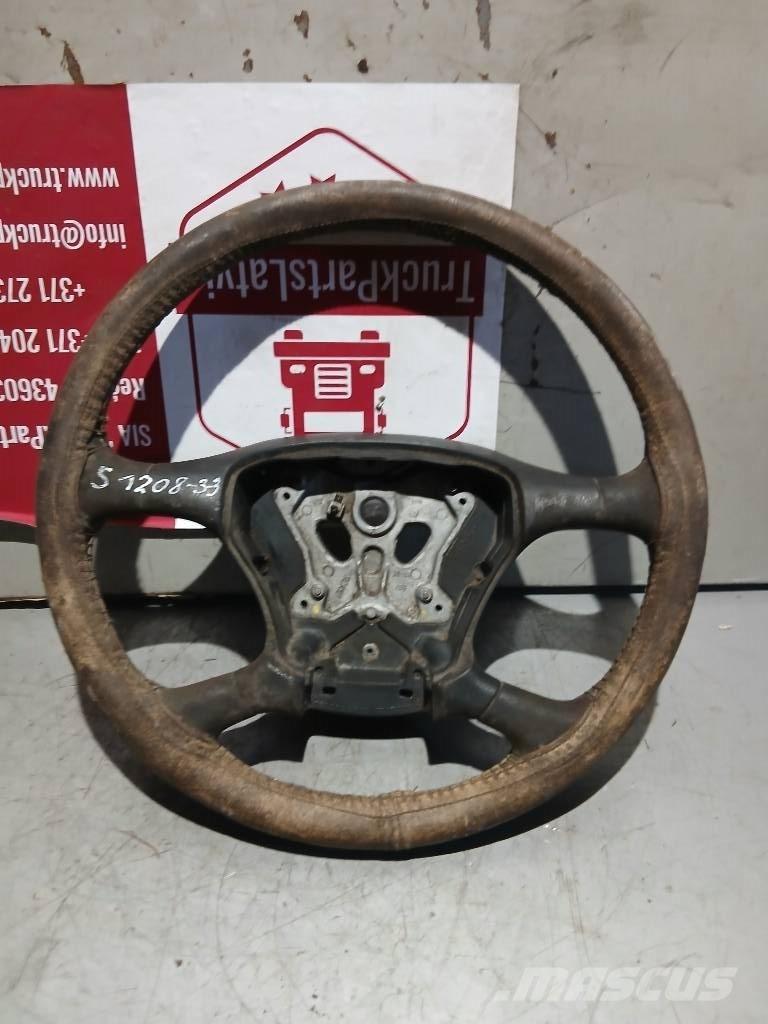 Scania P 94   1487519 Kabinen