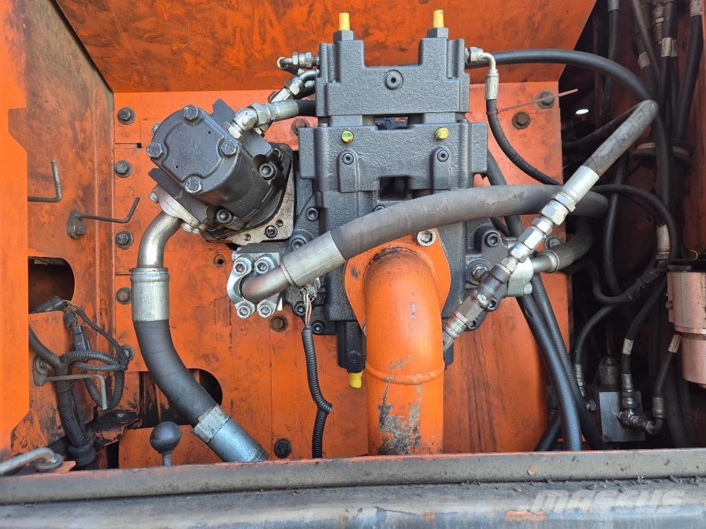 Doosan DX 210 W Mobilbagger