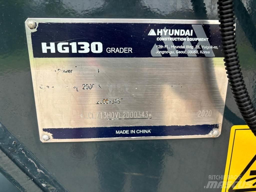Hyundai HG130 Grader