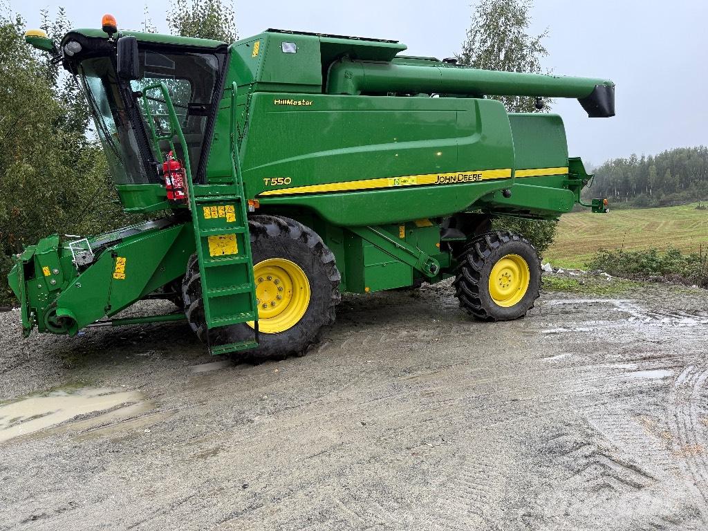 John Deere T550 Mähdrescher