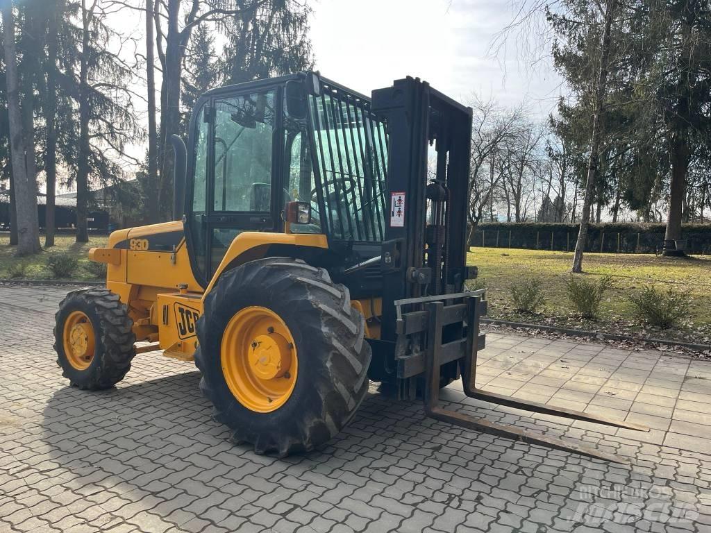 JCB 930 Geländestapler
