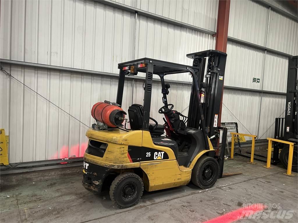 CAT GP25NT Gas Stapler