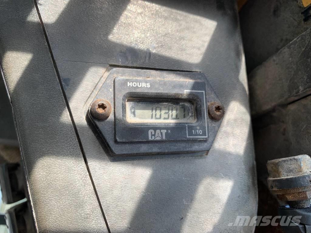 CAT 246 Kompaktlader