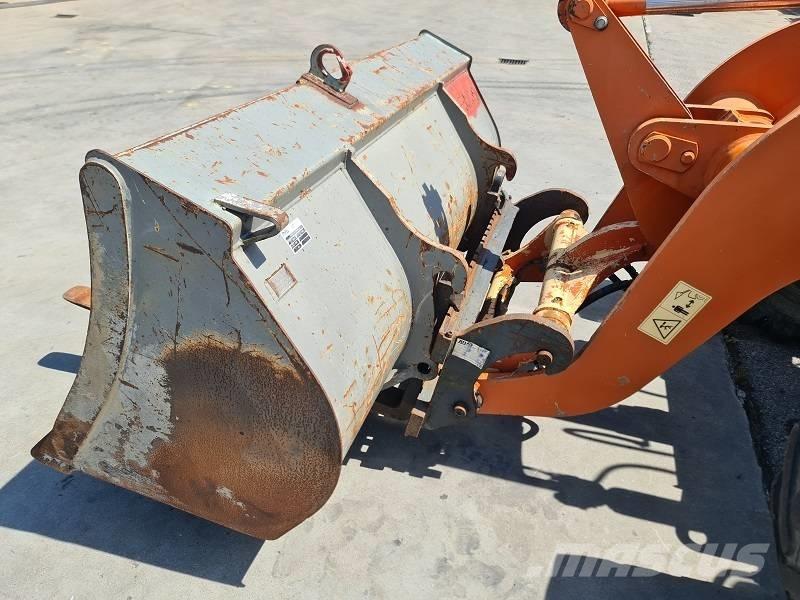 Atlas AR75e Radlader