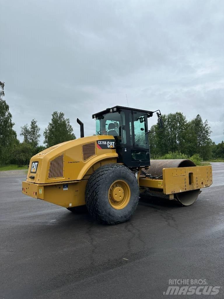 CAT CS 76 B Tandemwalzen