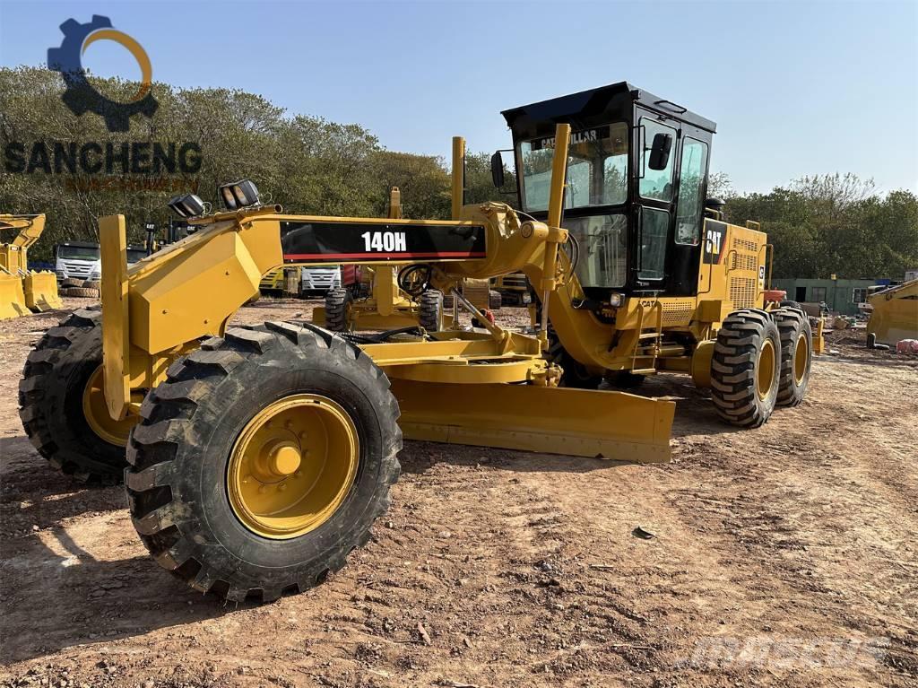 CAT 140H Grader