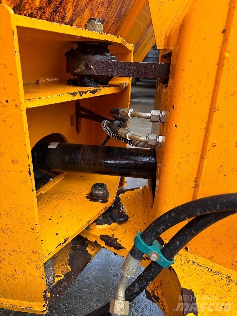 Thwaites 6T Minidumper