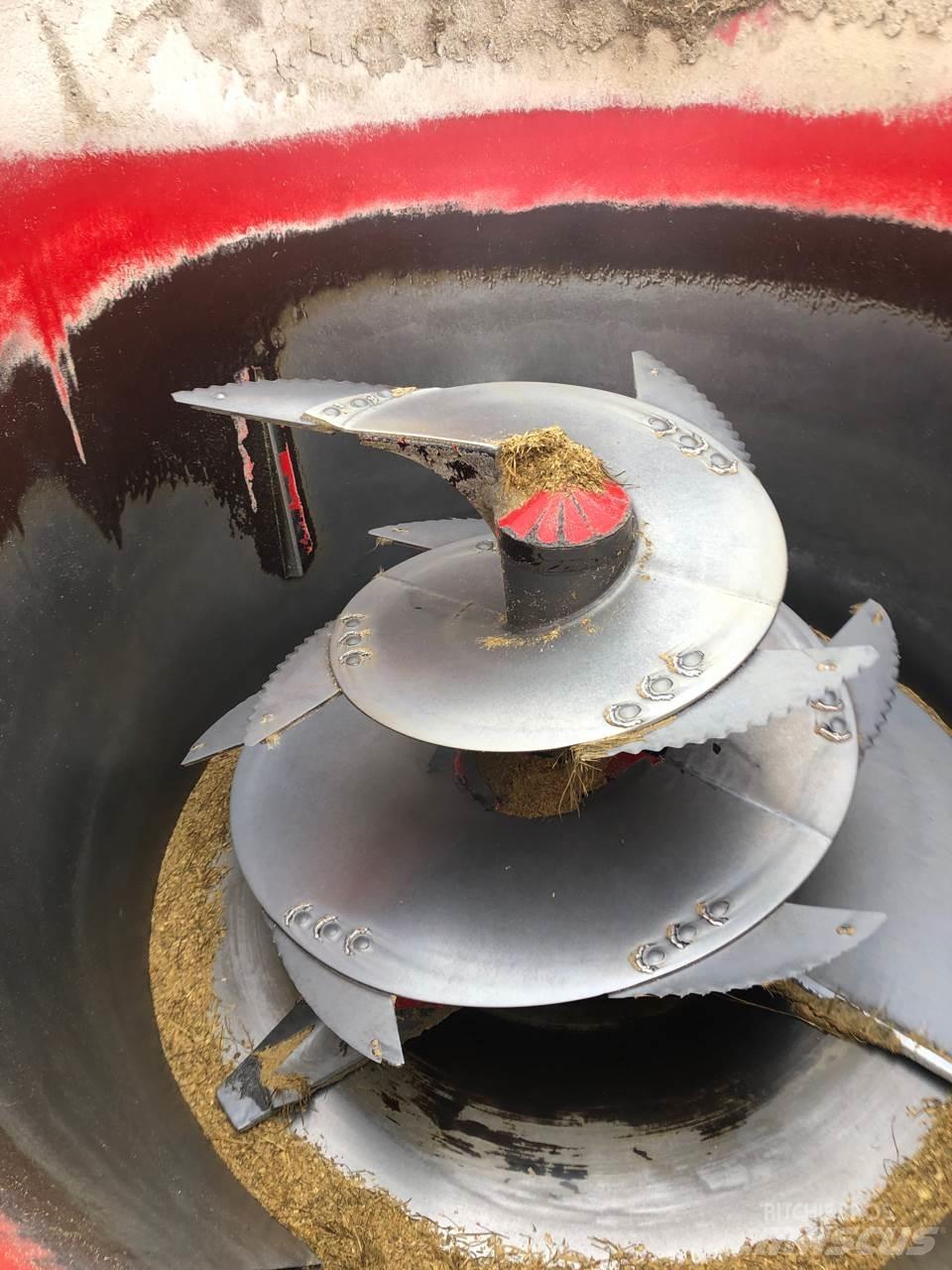Vicon AVM 12 Feeder