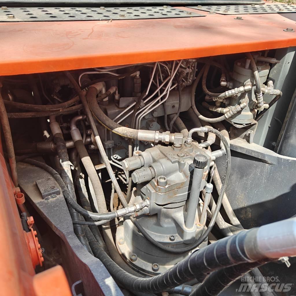 Hitachi ZX200 Raupenbagger