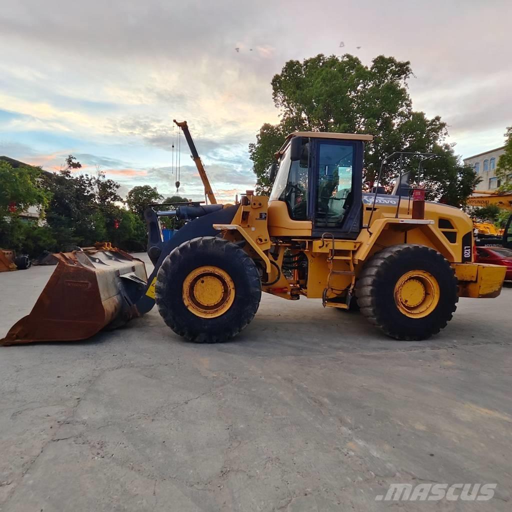Volvo L 120 Radlader