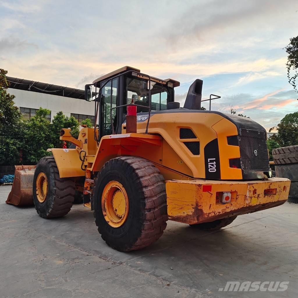 Volvo L 120 Radlader