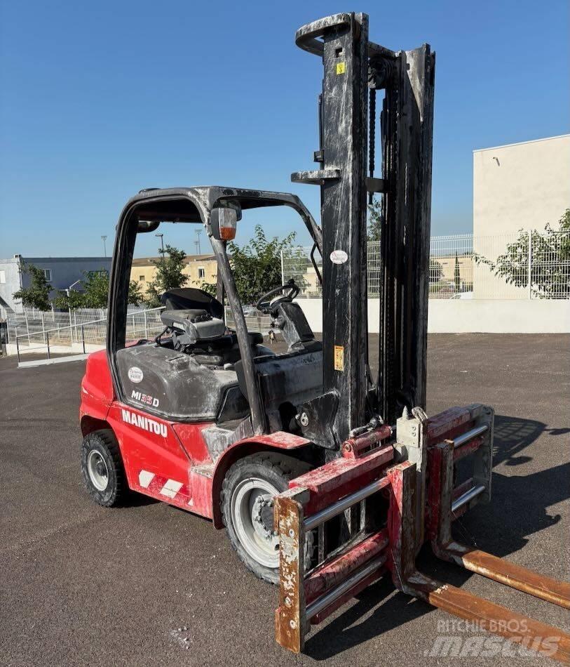 Manitou MI 35 D Diesel Stapler
