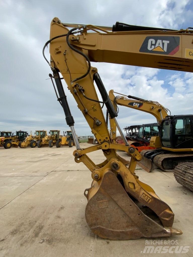 CAT 323 Raupenbagger