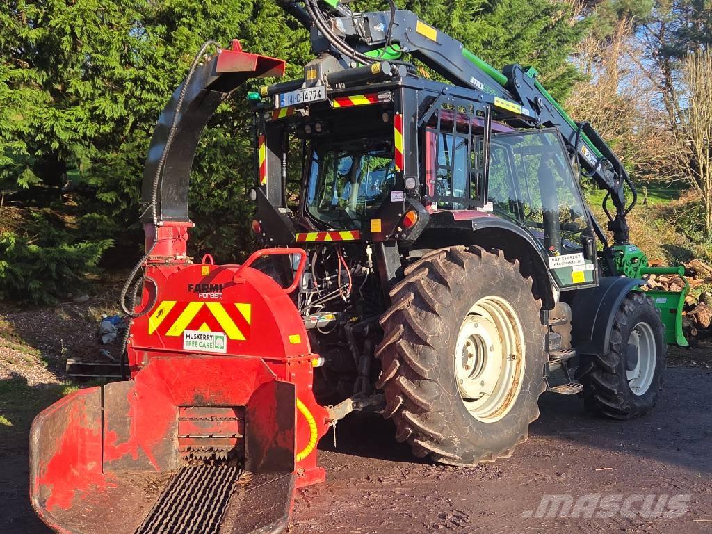 Valtra T 163 Forsttraktoren
