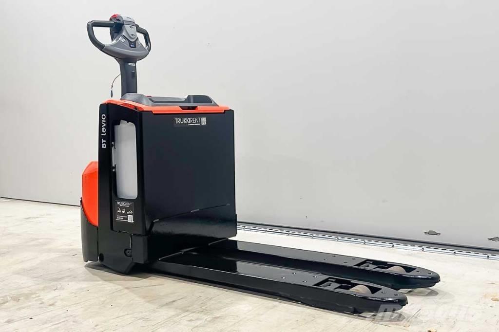 Toyota LWE 200 Niedergabelstapler