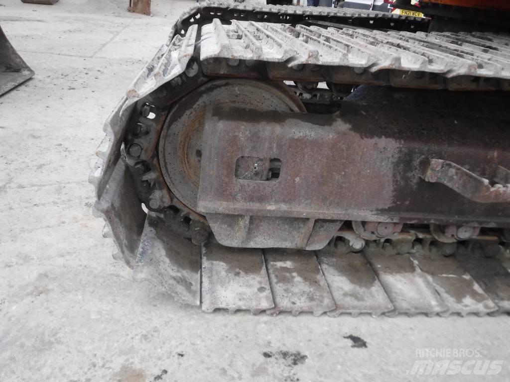 Halla HE220LCE Raupenbagger