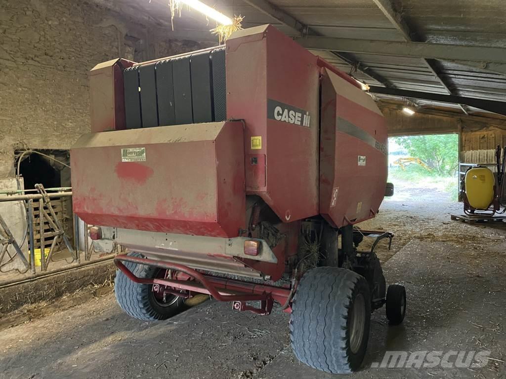 Case IH RBX 452 Rundballenpressen