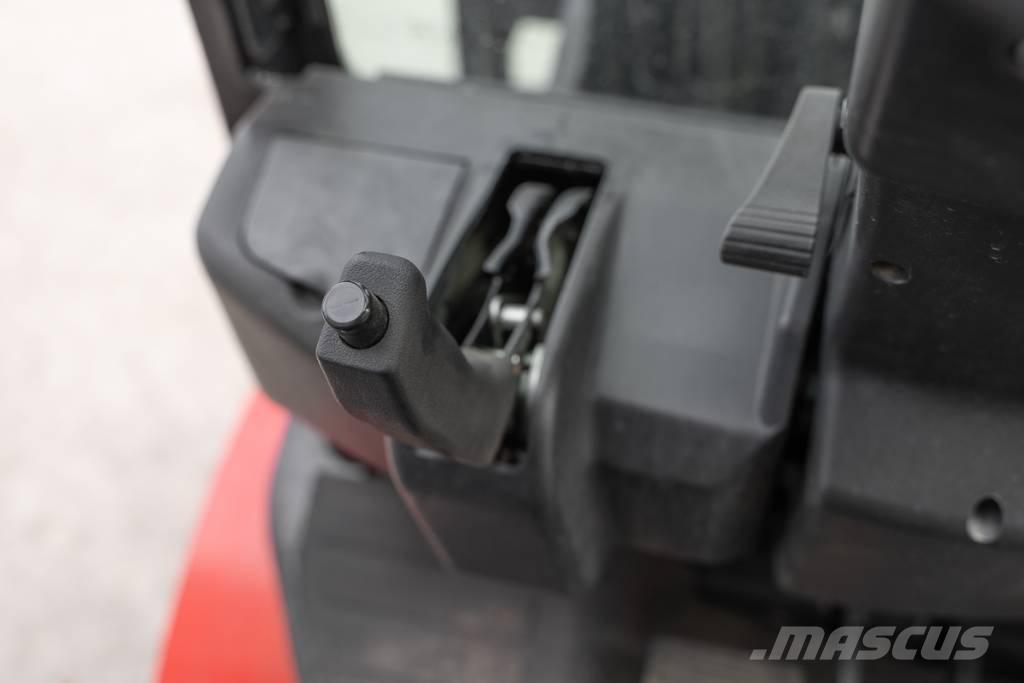 Manitou MI 30 D Diesel Stapler