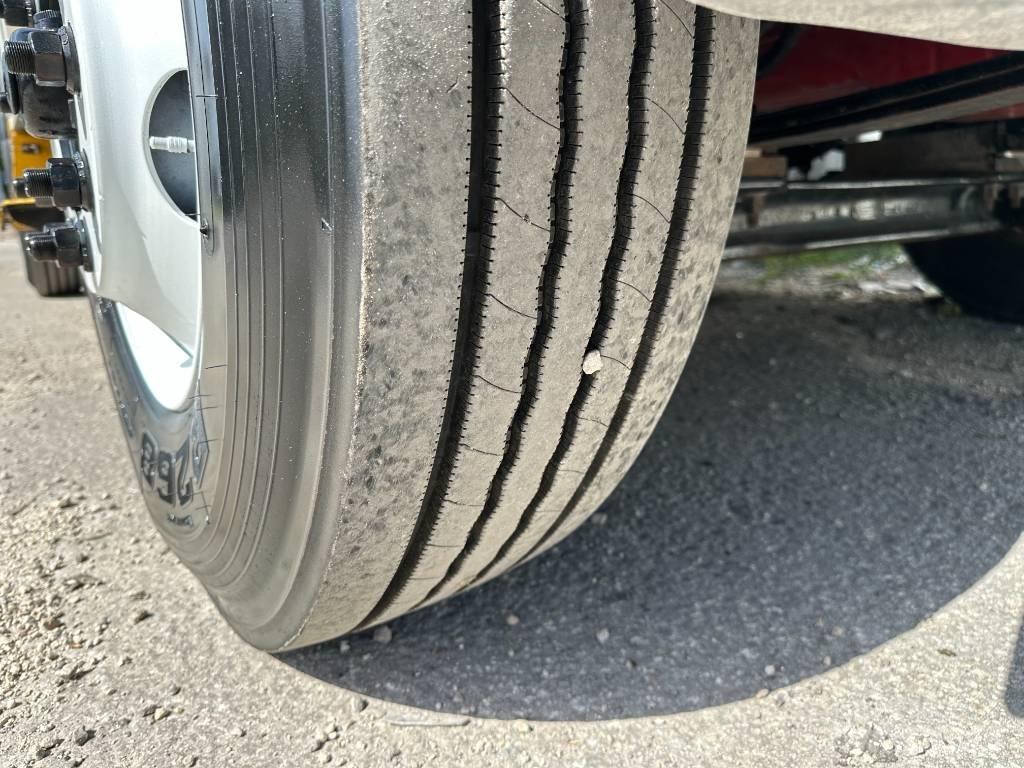 Freightliner M2 Andere Fahrzeuge