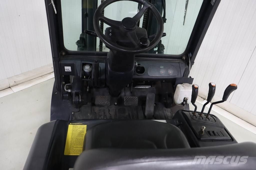 Doosan G25E-5 Gas Stapler