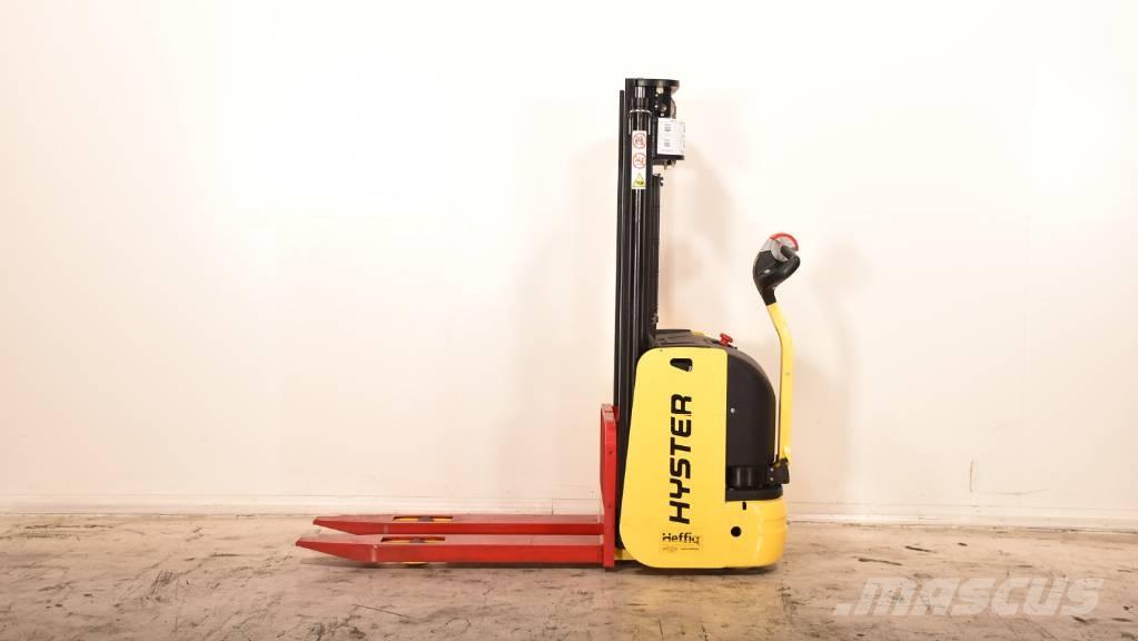 Hyster S1.0-24 Deichselstapler