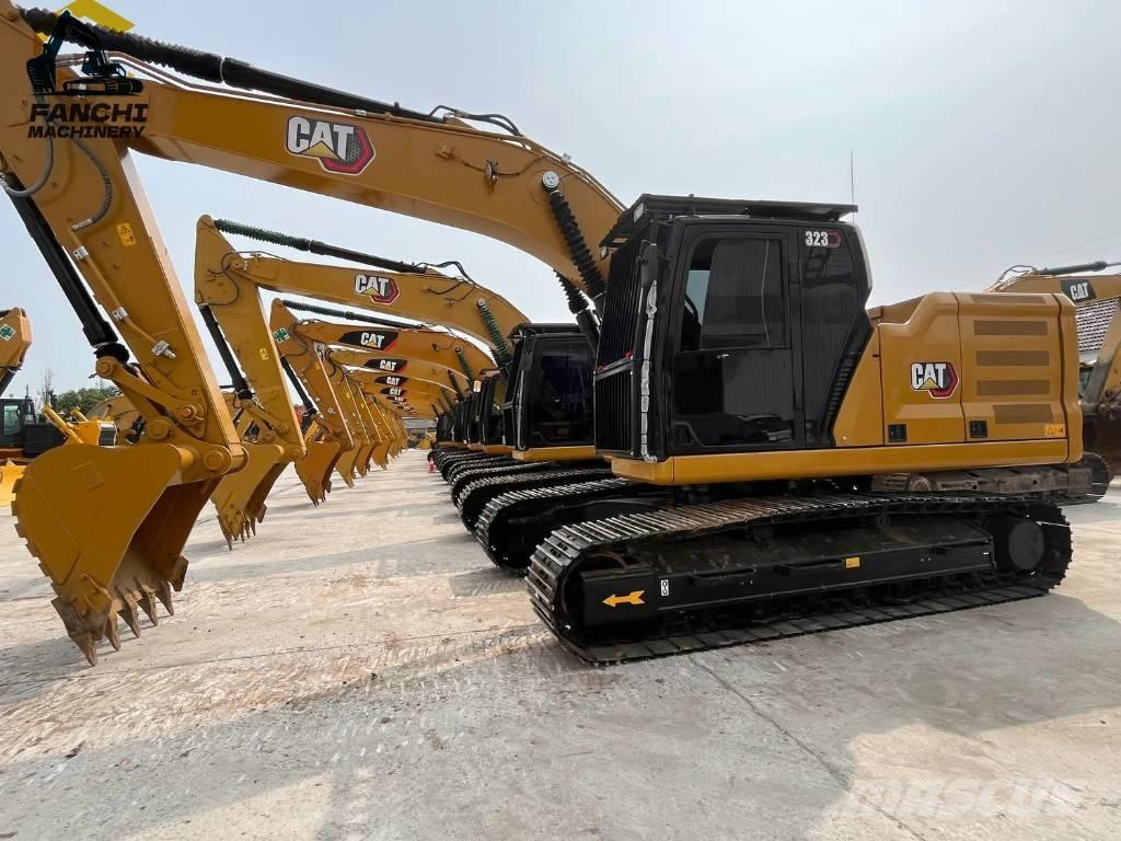 CAT 323 Raupenbagger