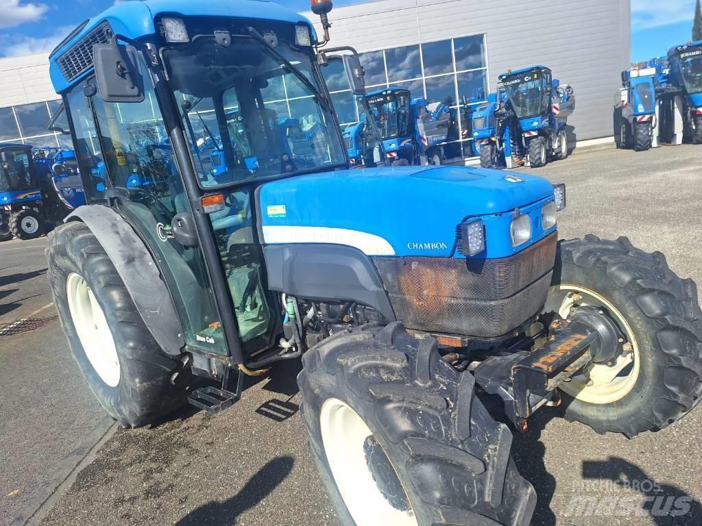 New Holland TNF 85A Traktoren