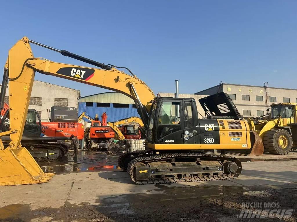CAT 325 D L Raupenbagger