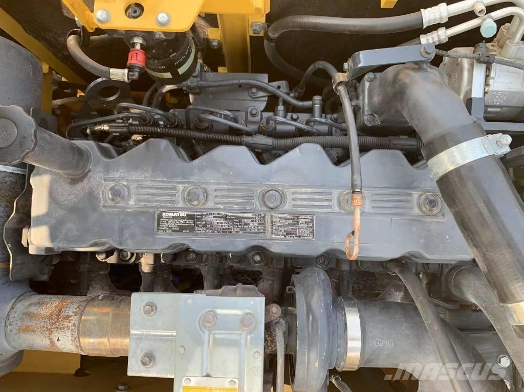 Komatsu PC 220-8 Midibagger  7t - 12t
