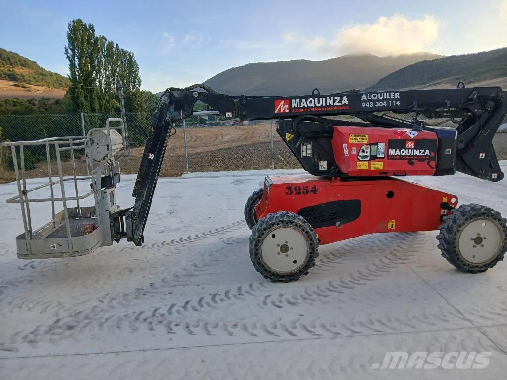 Manitou ManGo 12 Gelenkteleskoparbeitsbühnen