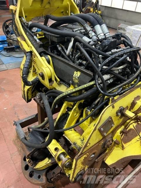 John Deere H480C Schneidwerke