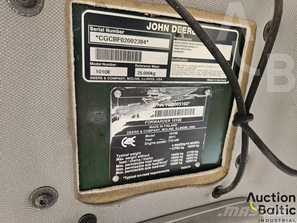 John Deere 1010 E Forwarder