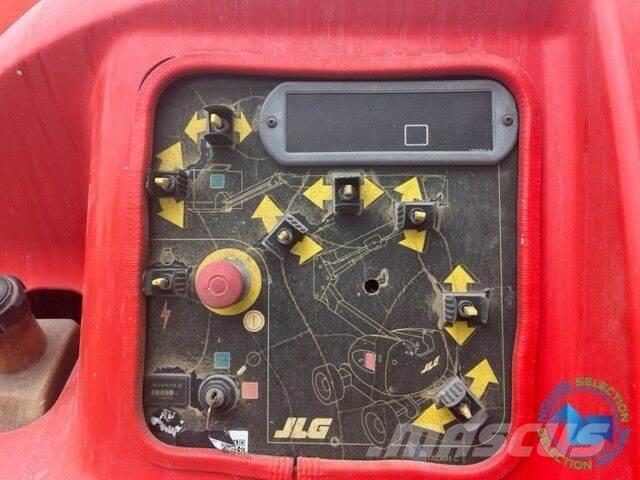 JLG 450AJ Gelenkteleskoparbeitsbühnen