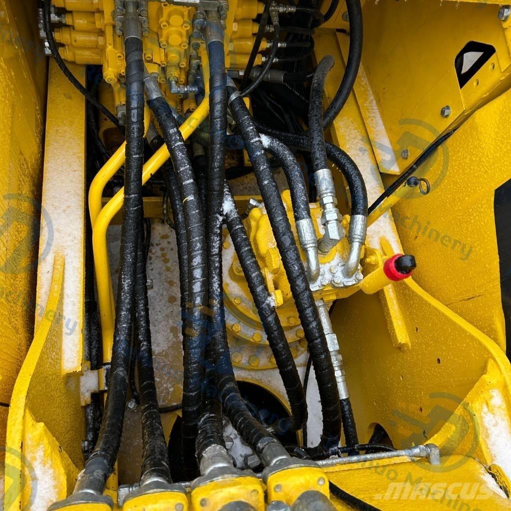 Komatsu PC200-8 Raupenbagger