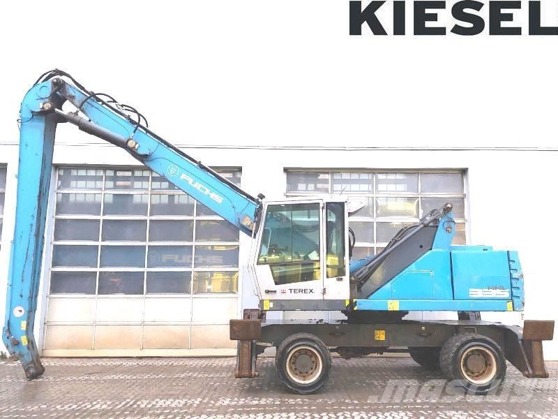 Fuchs MHL 335 E Materialumschlag