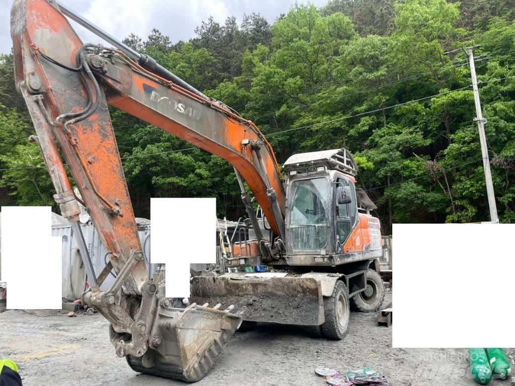 Doosan DX 210 W Mobilbagger
