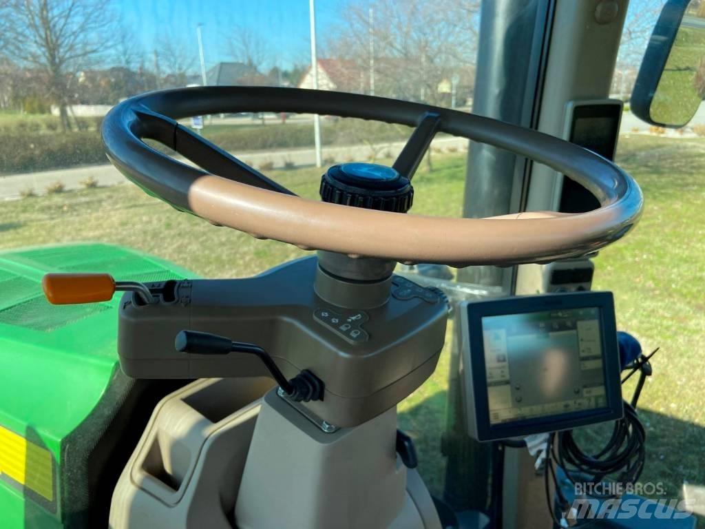 John Deere 7230 R Traktoren