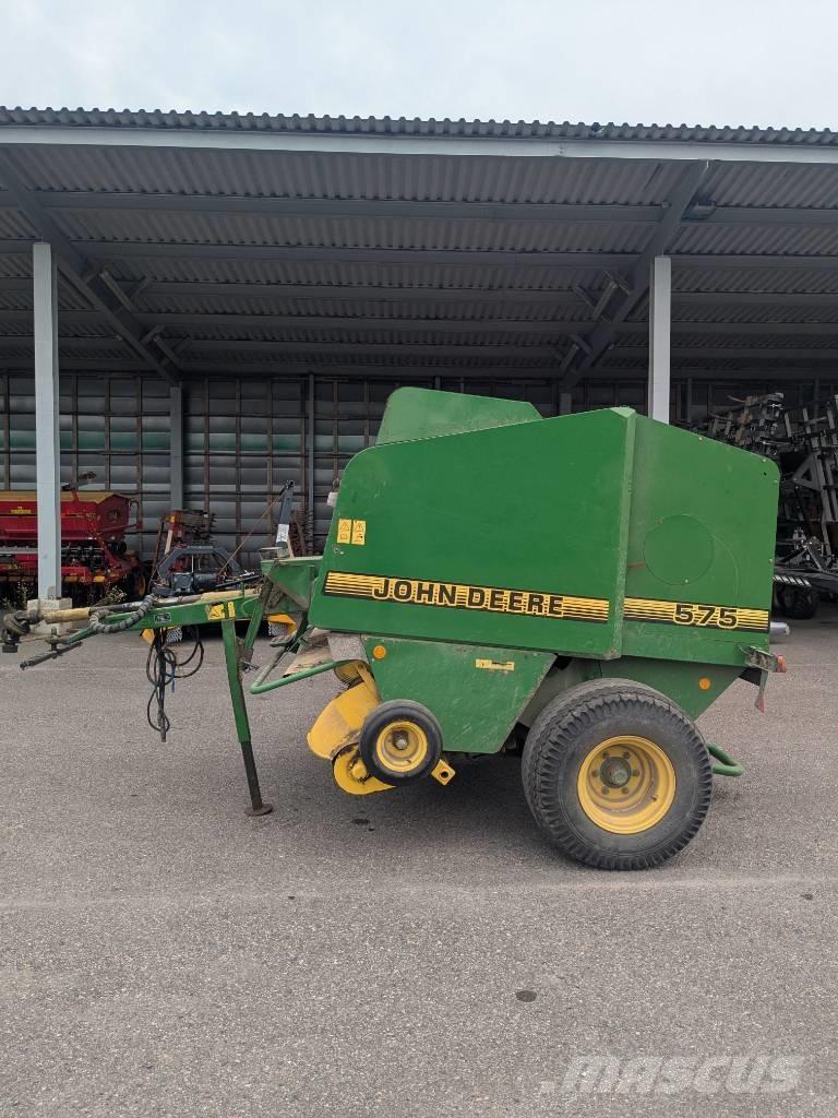 John Deere 575 Rundballenpressen