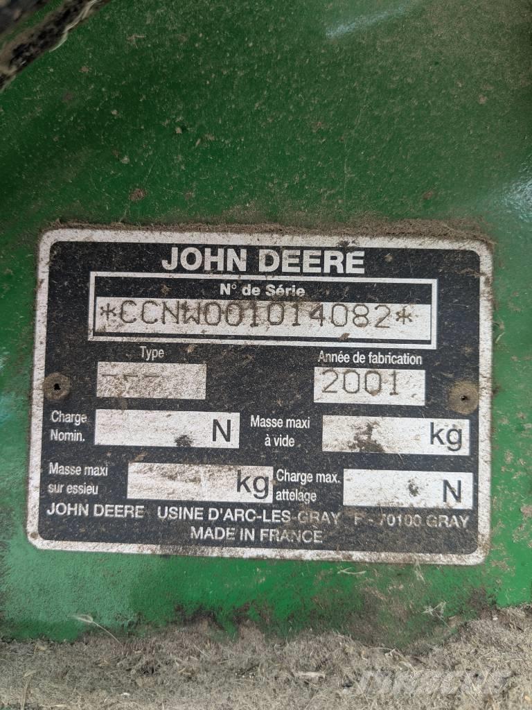 John Deere 575 Rundballenpressen