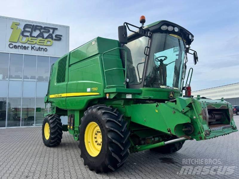 John Deere T 550 Mähdrescher