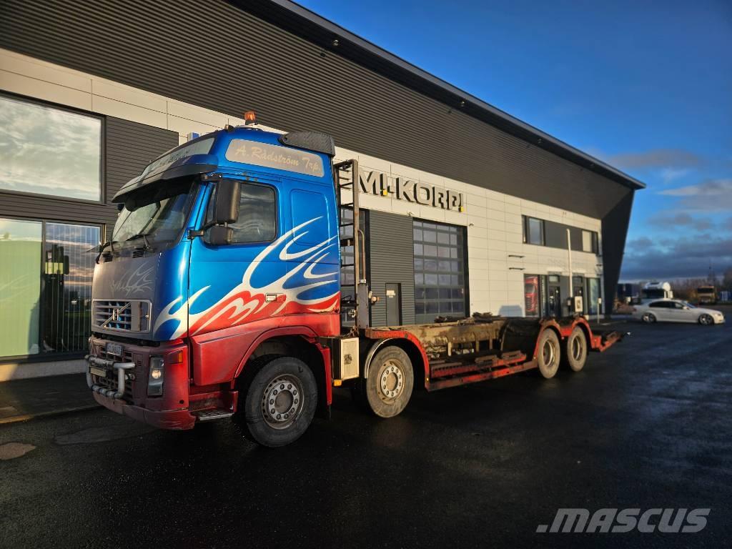 Volvo FH12 8x4 Forsttransportfahrzeuge