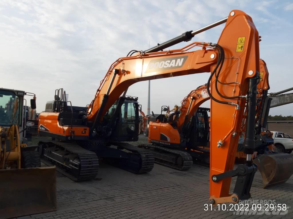Doosan DX 300 NLC-7 Raupenbagger