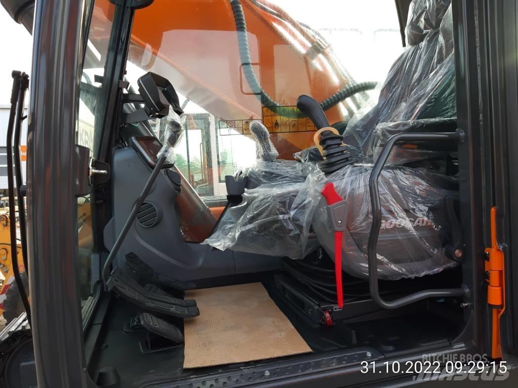 Doosan DX 300 NLC-7 Raupenbagger